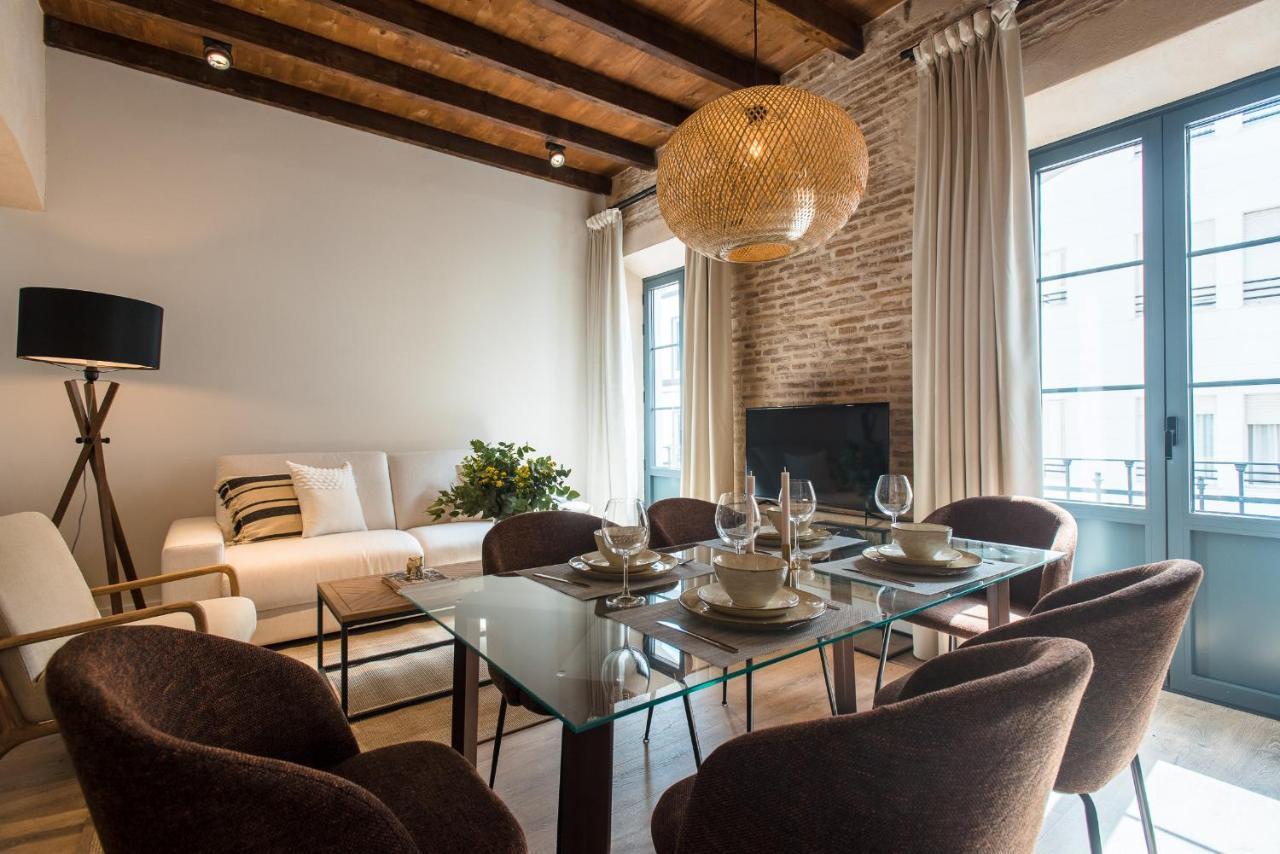 La Silleria De Triana By Magno Apartments Seville Ngoại thất bức ảnh