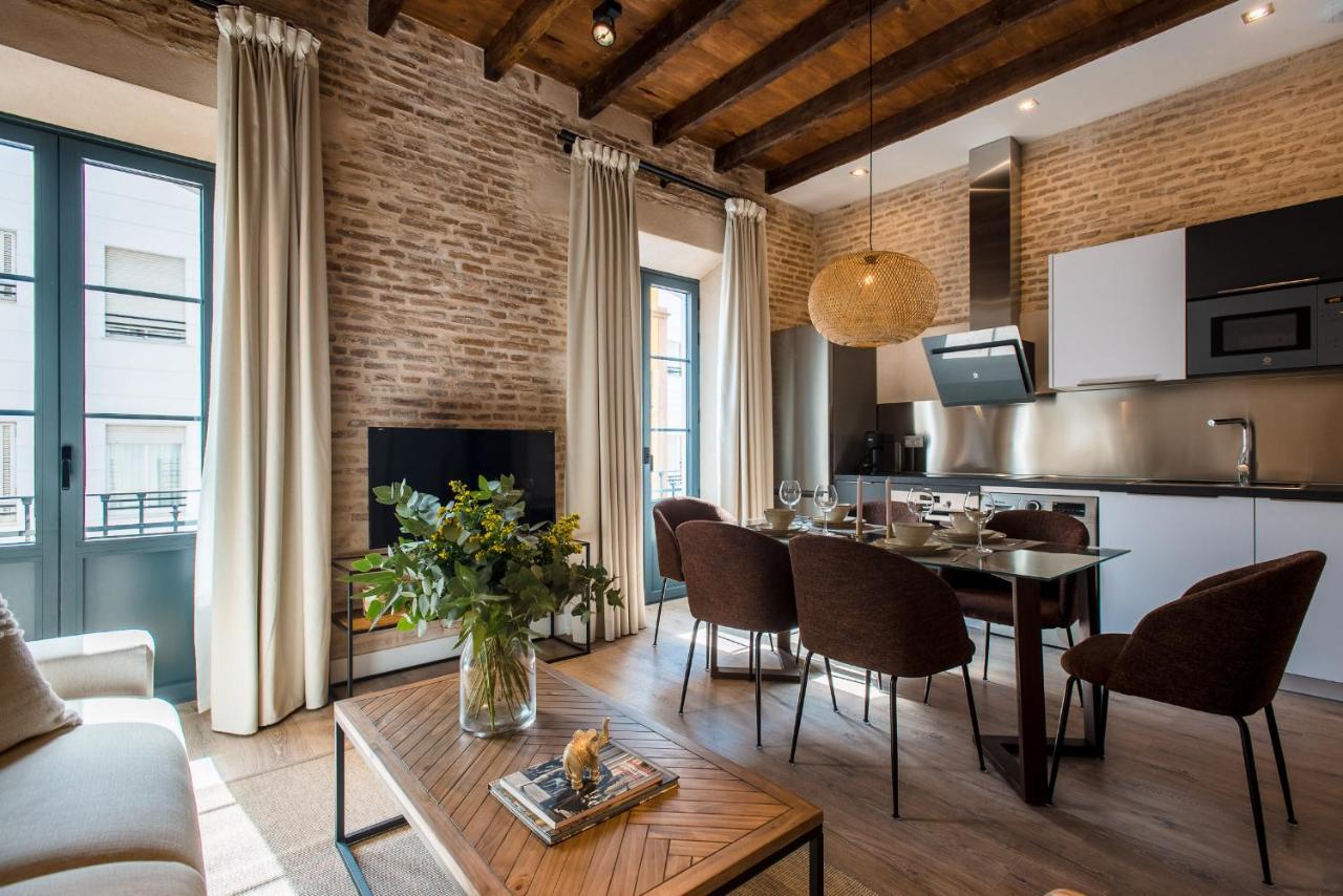 La Silleria De Triana By Magno Apartments Seville Ngoại thất bức ảnh
